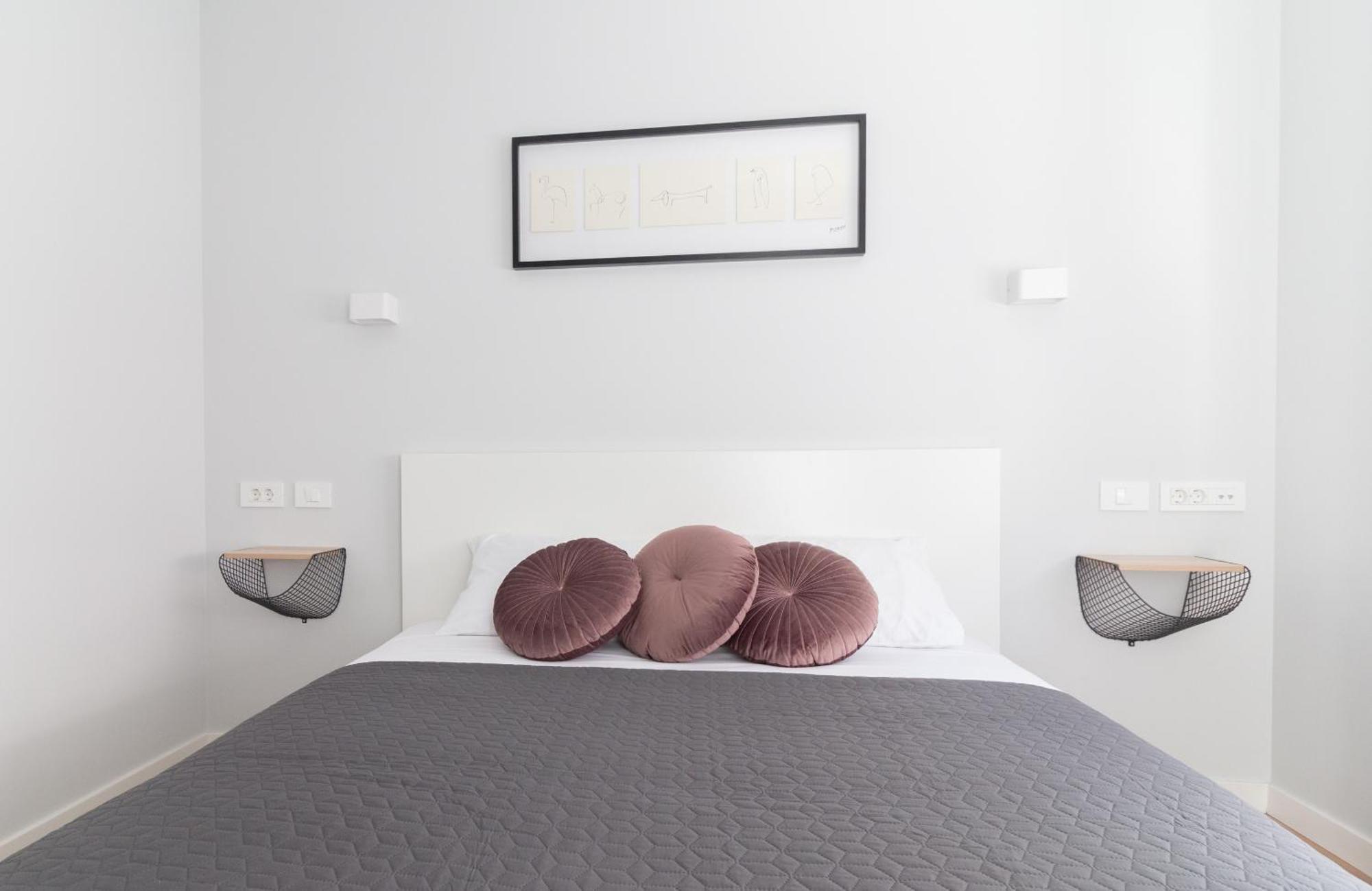 B & R Summer Breeze Apartments Nin Buitenkant foto